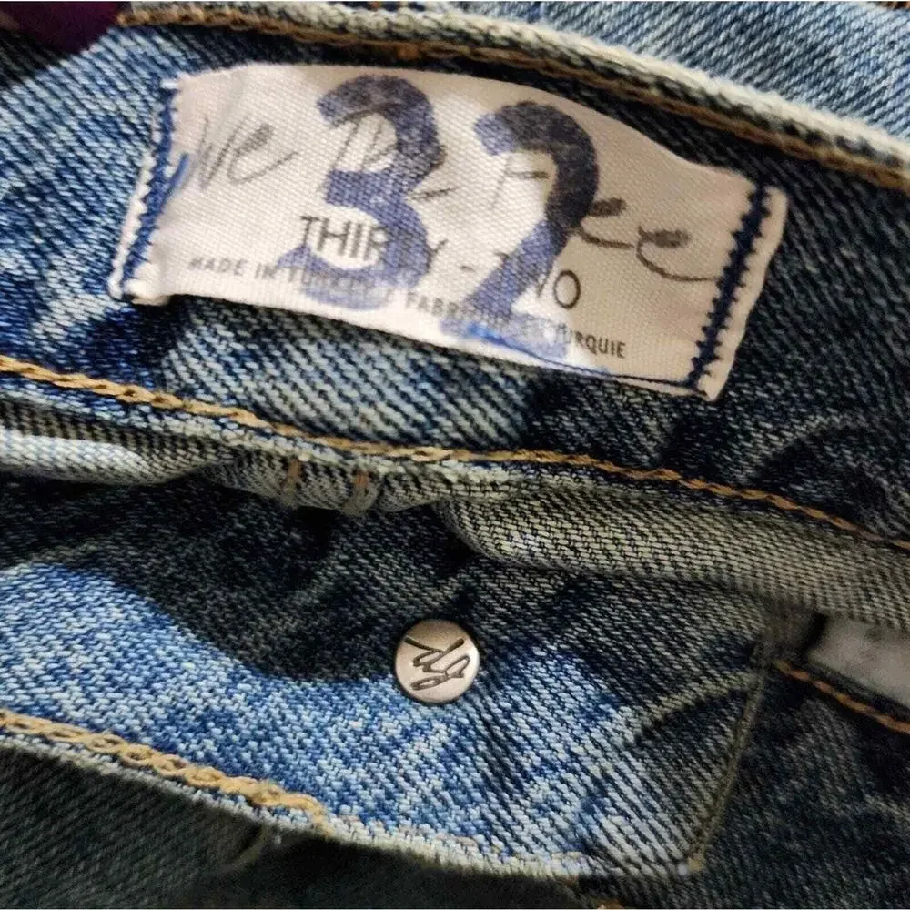 We The Free Lasso Straight Button Fly Jeans in Back Road Blue Size 32 New!!